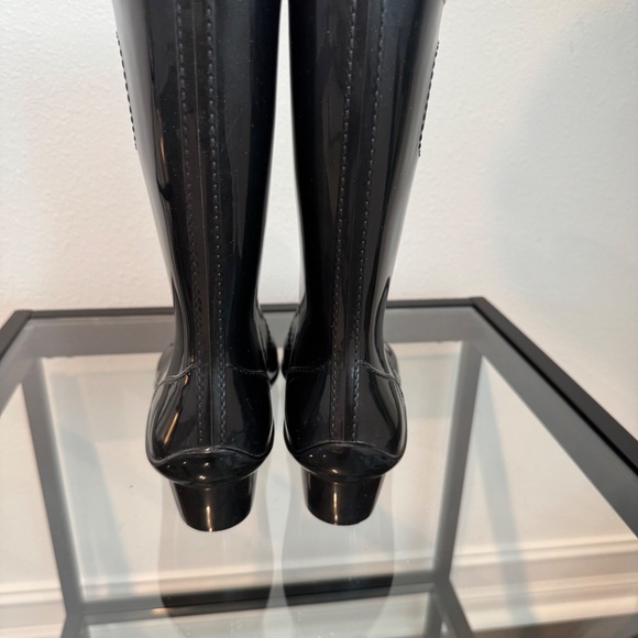 SALVATORE FERRAGAMO Women’s Mid Calf Wedge Black Shiny Rain Boots Size 10 NWOB - Picture 6 of 9